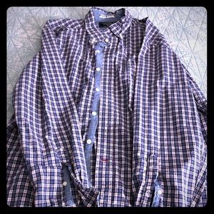 Men’s Nautica button down shirt